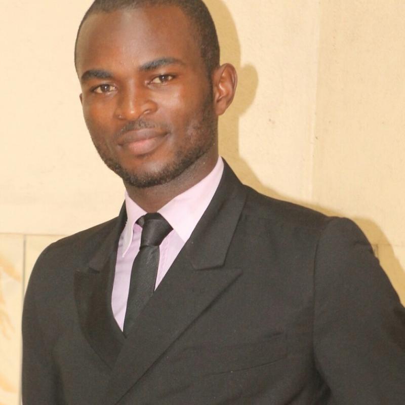 Yaya POUAKONE SECHOUTDI Yaya POUAKONE SECHOUTDI