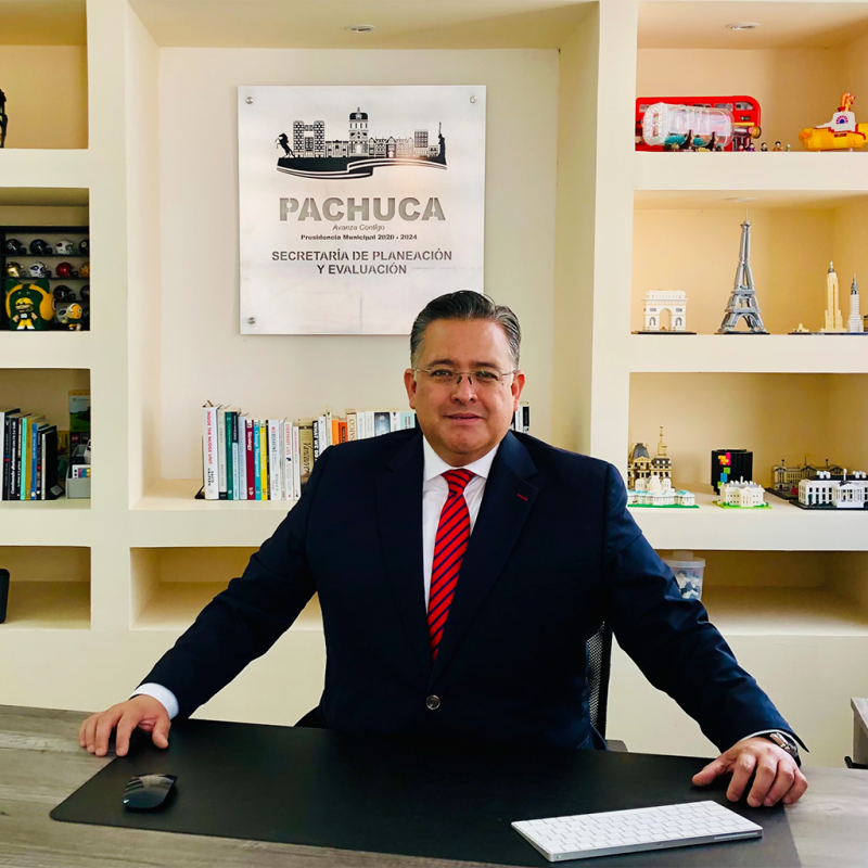 Mauricio J Garcia Mauricio J Garcia